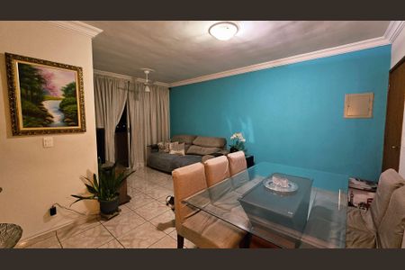 Apartamento à venda com 72m², 2 quartos e 1 vaga Apartamento à venda com 72m², 2 quartos e 1 vagaSala