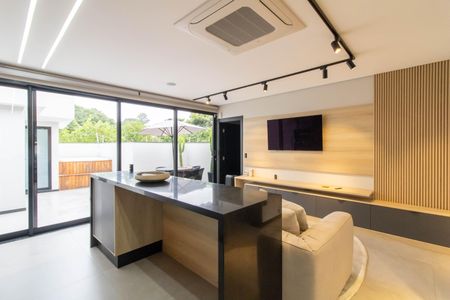 Sala de casa para alugar com 2 quartos, 136m² em Jardim Santa Maria, Guarulhos