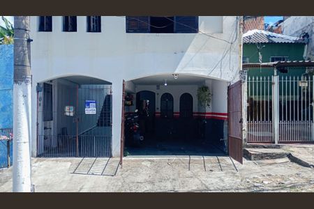 Casa para alugar com 125m², 3 quartos e 2 vagas Casa para alugar com 125m², 3 quartos e 2 vagasFachada