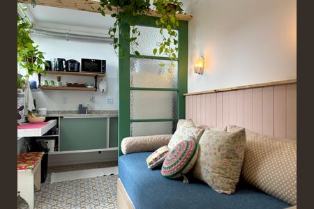 Apartamento à venda com 80m², 2 quartos e sem vaga Apartamento à venda com 80m², 2 quartos e sem vagaCozinha americana 2