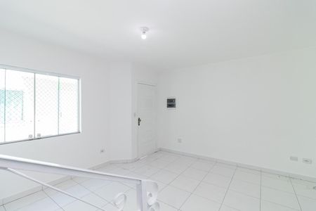 Casa de condomínio para alugar com 129m², 3 quartos e 3 vagasSala