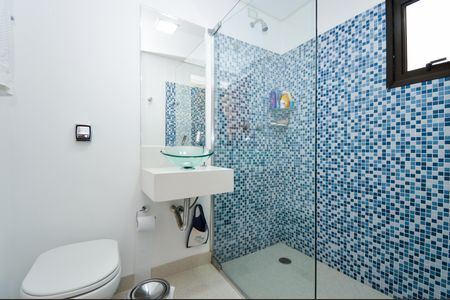 Apartamento à venda com 200m², 3 quartos e 4 vagasBanheiro da Suíte 1