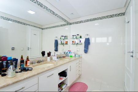 Apartamento à venda com 200m², 3 quartos e 4 vagasBanheiro da Suíte 3