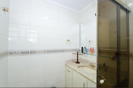 Apartamento à venda com 200m², 3 quartos e 4 vagasBanheiro da Suíte 2