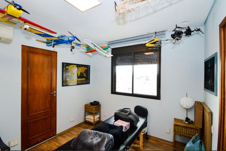 Apartamento à venda com 200m², 3 quartos e 4 vagasSuíte 1