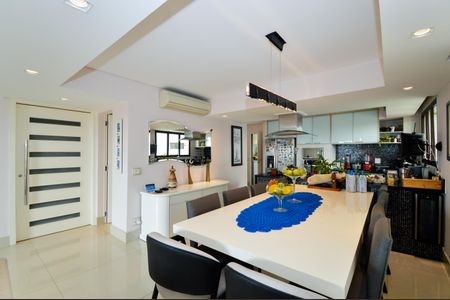 Apartamento à venda com 200m², 3 quartos e 4 vagasSala de Jantar