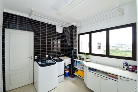 Apartamento à venda com 200m², 3 quartos e 4 vagasÁrea de Serviço