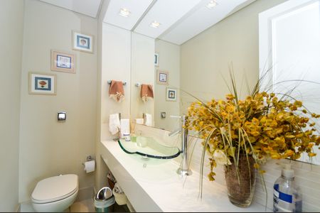 Apartamento à venda com 200m², 3 quartos e 4 vagasLavabo