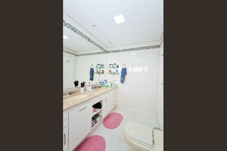 Apartamento à venda com 200m², 3 quartos e 4 vagasBanheiro da Suíte 3