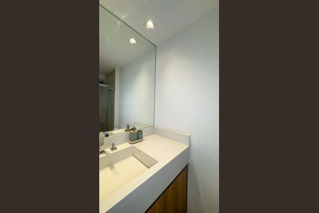 Apartamento à venda com 78m², 2 quartos e 2 vagasBanheiro da Suíte