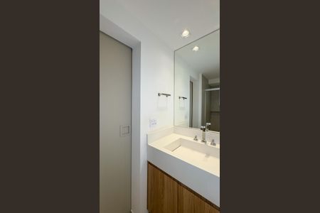 Apartamento à venda com 78m², 2 quartos e 2 vagasBanheiro da Suíte