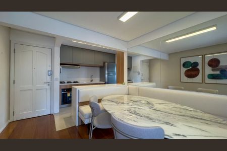 Apartamento à venda com 78m², 2 quartos e 2 vagasSala