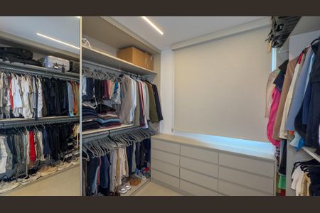 Apartamento à venda com 78m², 2 quartos e 2 vagasCloset da suíte