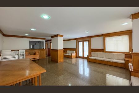 Apartamento à venda com 78m², 2 quartos e 2 vagasSalão de Festas