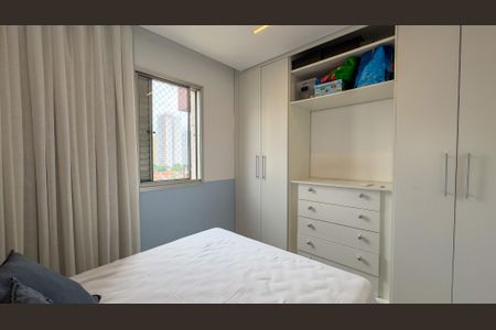 Apartamento à venda com 78m², 2 quartos e 2 vagasQuarto 2