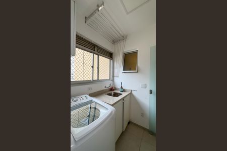 Apartamento à venda com 78m², 2 quartos e 2 vagasCozinha e Área de Serviço