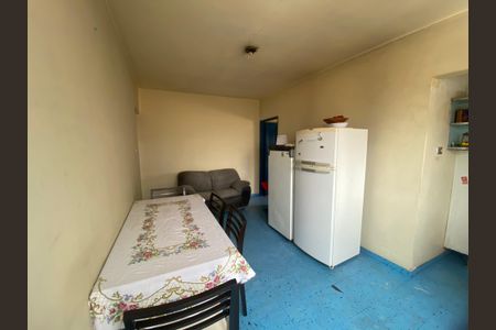 Casa à venda com 118m², 2 quartos e 5 vagasCozinha