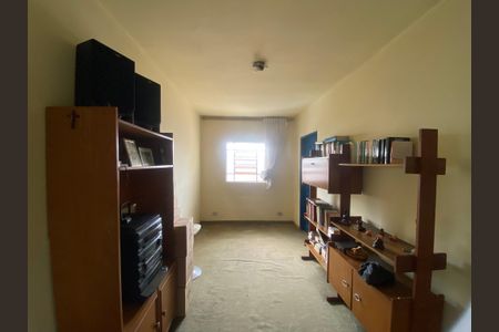 Casa à venda com 118m², 2 quartos e 5 vagasEscritório