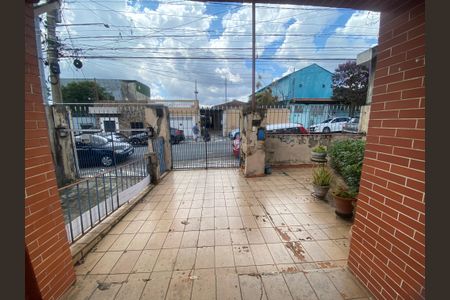 Casa à venda com 118m², 2 quartos e 5 vagasGaragem