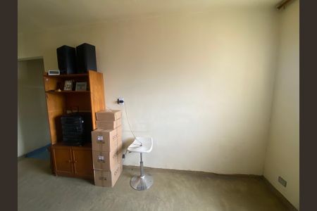 Casa à venda com 118m², 2 quartos e 5 vagasEscritório