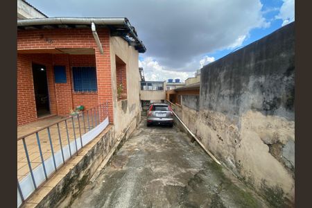Casa à venda com 118m², 2 quartos e 5 vagasGaragem