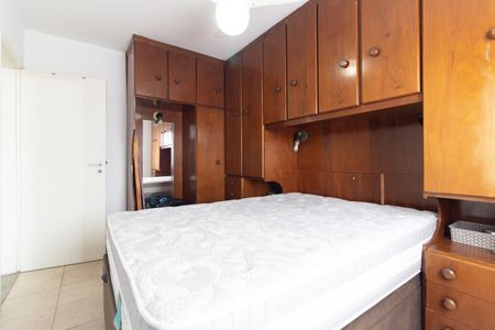 Quarto 1 de apartamento à venda com 2 quartos, 53m² em Vila das Merces, São Paulo