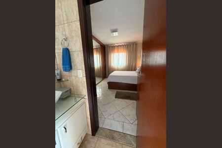 Quarto de casa à venda com 3 quartos, 200m² em Parque Sao Luis, São Paulo