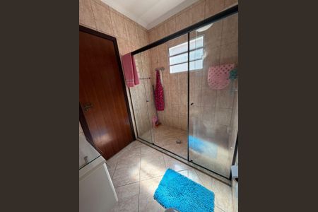 Casa à venda com 200m², 3 quartos e 3 vagasBanheiro