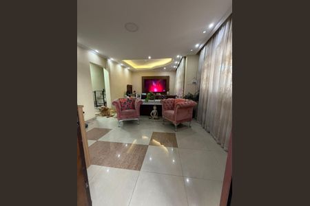 Sala de casa à venda com 3 quartos, 200m² em Parque Sao Luis, São Paulo