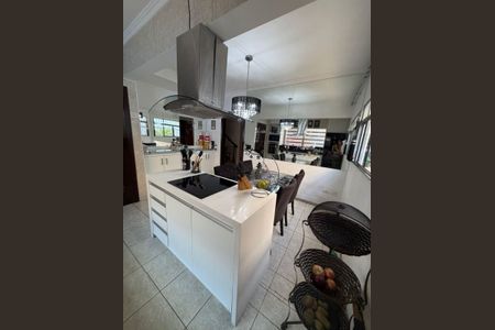 Casa à venda com 200m², 3 quartos e 3 vagasCozinha