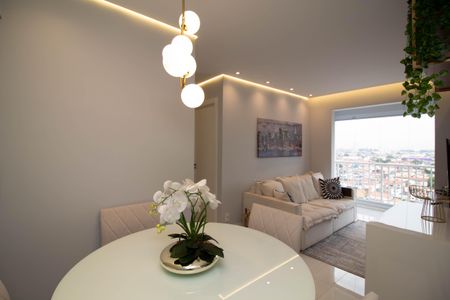 Sala de apartamento para alugar com 2 quartos, 47m² em Vila Galvão, Guarulhos