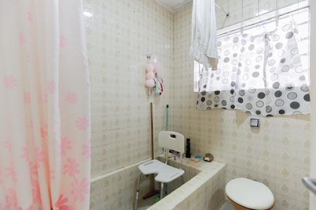 Casa à venda com 160m², 3 quartos e 1 vagaBanheiro