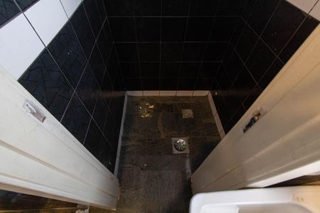 Apartamento para alugar com 70m², 3 quartos e 1 vagaBANHEIRO DA ÁREA DE SERVIÇO