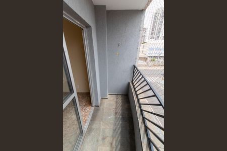 SACADA de apartamento para alugar com 3 quartos, 70m² em Vila Itapura, Campinas