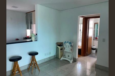 Apartamento para alugar com 60m², 2 quartos e 1 vagaSala