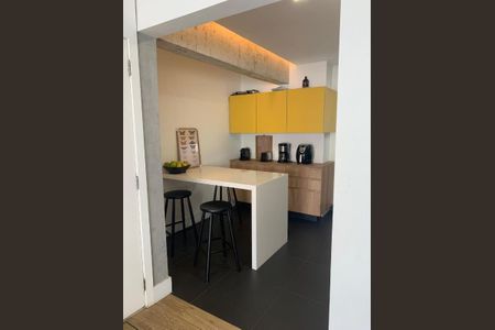 Apartamento à venda com 140m², 3 quartos e 3 vagasFoto 02