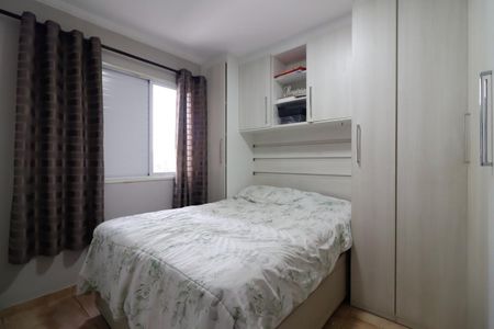 Quarto 1 de apartamento para alugar com 2 quartos, 54m² em Vila Pierina, São Paulo