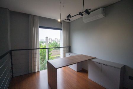 Casa de condomínio para alugar com 170m², 3 quartos e 2 vagas Casa de condomínio para alugar com 170m², 3 quartos e 2 vagasMezanino/ Escritório