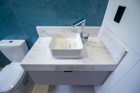 Casa de condomínio para alugar com 170m², 3 quartos e 2 vagas Casa de condomínio para alugar com 170m², 3 quartos e 2 vagasBanheiro da Suíte 2