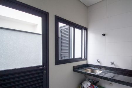 Casa de condomínio para alugar com 170m², 3 quartos e 2 vagas Casa de condomínio para alugar com 170m², 3 quartos e 2 vagasÁrea de Serviço