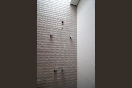 Casa de condomínio para alugar com 170m², 3 quartos e 2 vagas Casa de condomínio para alugar com 170m², 3 quartos e 2 vagasBanheiro da Suíte 3