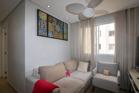 Sala  de apartamento para alugar com 2 quartos, 42m² em Parque Reboucas, São Paulo