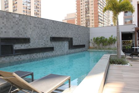 Studio à venda com 25m², 1 quarto e sem vagaÁrea comum - Piscina