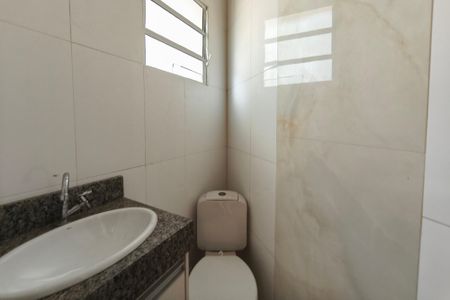 Casa para alugar com 100m², 2 quartos e 2 vagasBanheiro Social