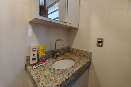 Casa para alugar com 100m², 2 quartos e 2 vagasBanheiro Suíte