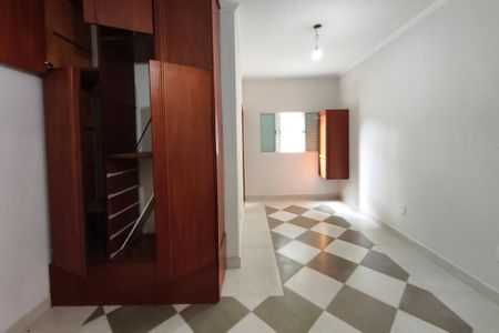 Casa para alugar com 100m², 2 quartos e 2 vagasQuarto Suíte