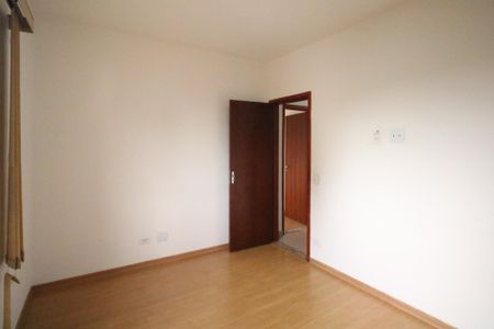 Apartamento à venda com 57m², 2 quartos e 1 vagaQuarto 2