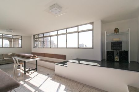 Apartamento à venda com 51m², 1 quarto e sem vagaÁrea comum - Salão de festas