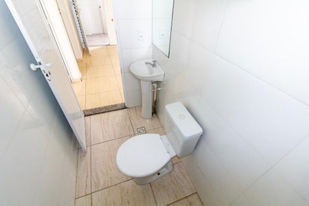 Apartamento para alugar com 44m², 2 quartos e sem vagaBanheiro