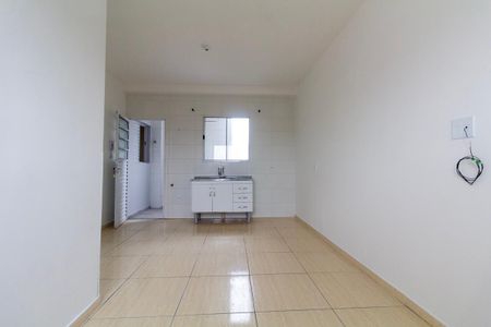 Sala e Cozinha de apartamento para alugar com 2 quartos, 44m² em Vila Ré, São Paulo